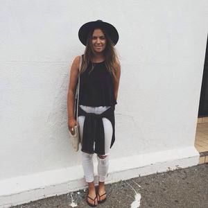 Meet your Posher, Bronte